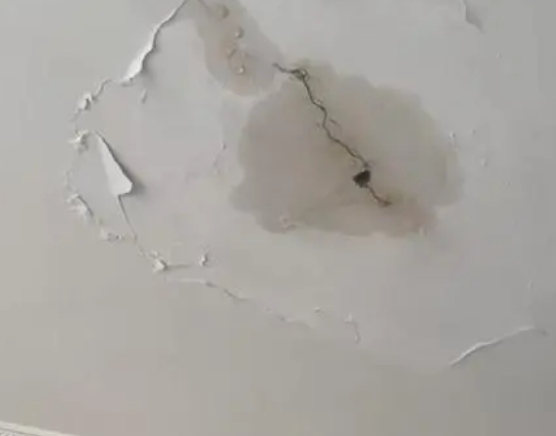 丹凤阳台漏水维修公司分享下屋面防水工程质量问题原因分析